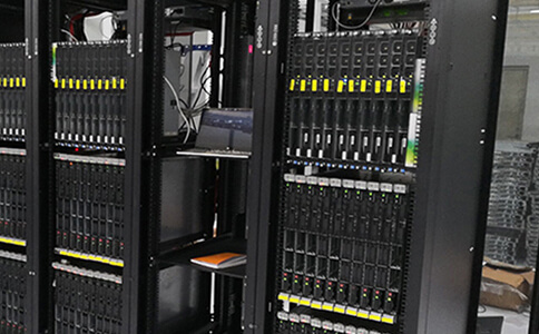 美國母機(jī)服務(wù)器應(yīng)該怎么選，哪種服務(wù)器適合做-美聯(lián)科技